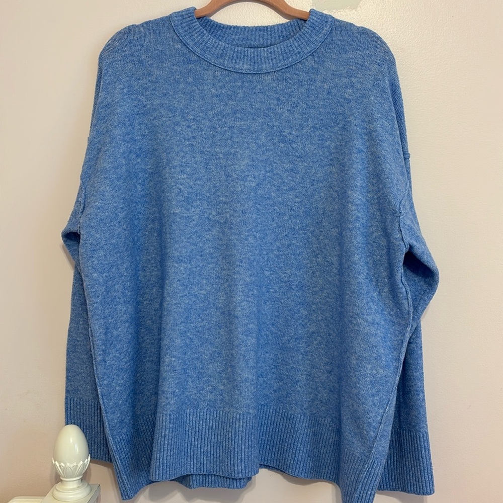 Like New Aerie blue cozy sweater